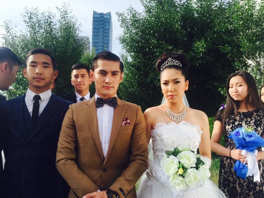 Жүжигчин Бэкэ хэнтэй “хуримлав”